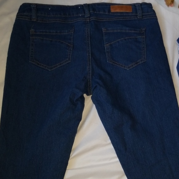 Jean - Picture 2 of 2